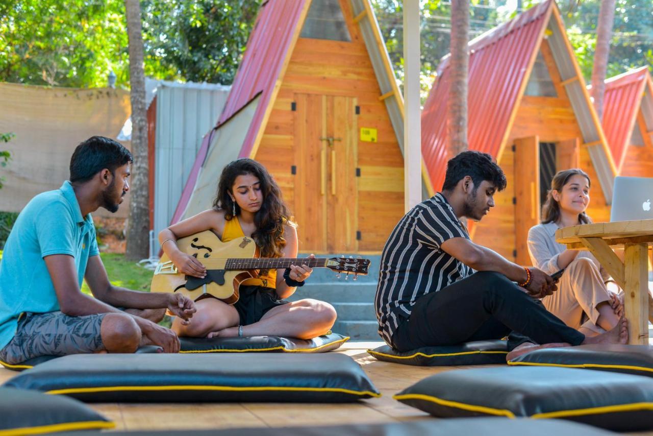 The Hosteller Goa, Anjuna Exterior foto